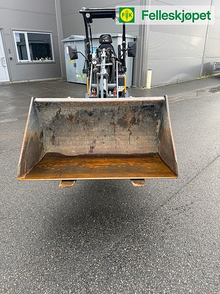 Giant D2635W 8 of 13