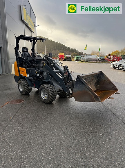Giant D2635W 7 of 13