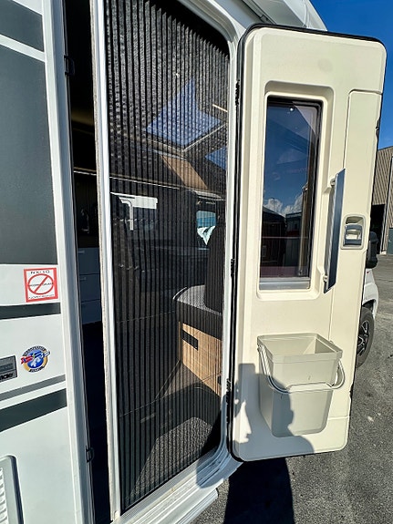 Bilde 10 av Adria Coral Plus 670Slt. Alde.9G Automatgir.
