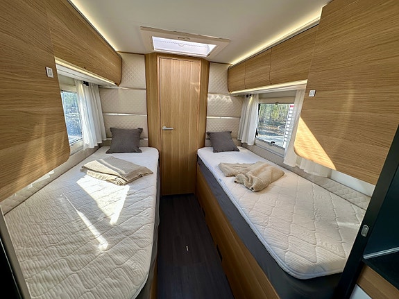 Bilde 28 av Adria Coral Plus 670Slt. Alde.9G Automatgir.