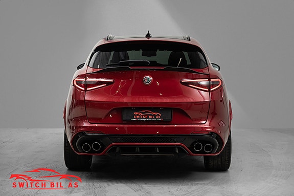 Alfa Romeo Stelvio Quadrifoglio 5 of 30