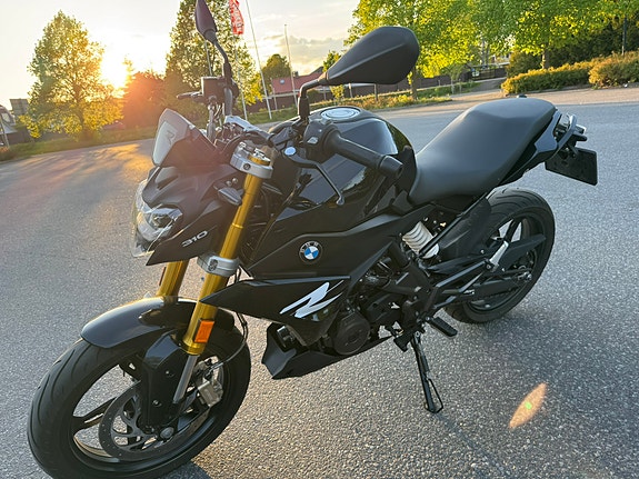 BMW G 310 R 2 of 6