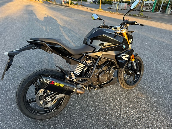 BMW G 310 R 3 of 6