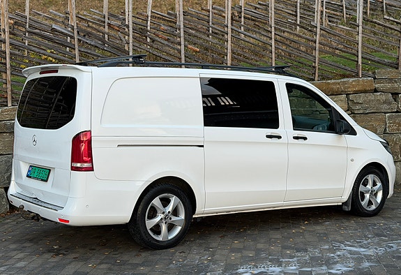 Mercedes-Benz Vito 119 2 of 17