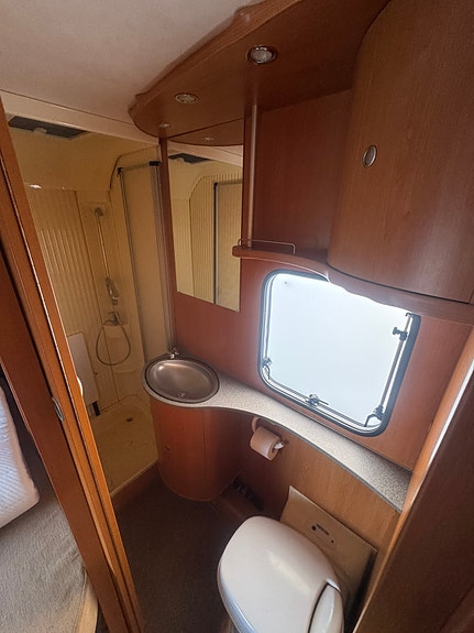 Dethleffs Camper 730 18 of 30