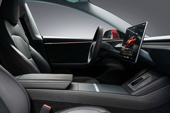 Tesla Model 3 25 of 28