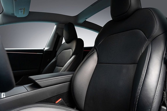 Tesla Model 3 20 of 28