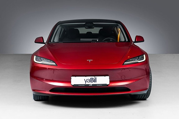 Tesla Model 3 5 of 28
