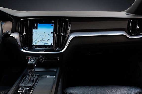 Volvo V60 Cross Country 21 of 30