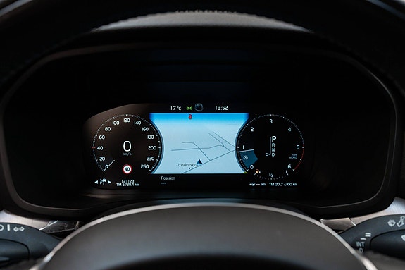 Volvo V60 Cross Country 20 of 30