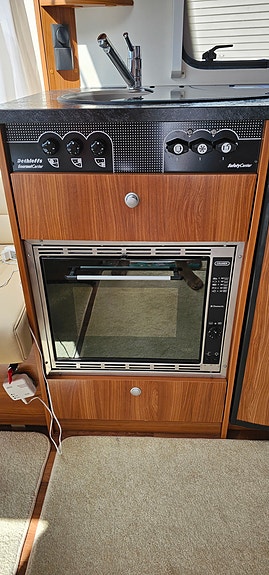 Dethleffs Nomad 500 DB jubileum 18 of 25