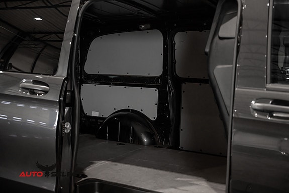 Mercedes-Benz Vito 13 of 30
