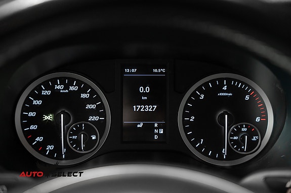 Mercedes-Benz Vito 25 of 30