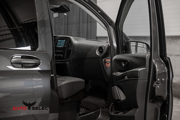 Mercedes-Benz Vito 15 of 30