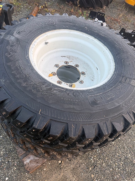 Nokian TRI 2 vinterhjulsett med pigg – Valtra N-serie, kr 47 000,-