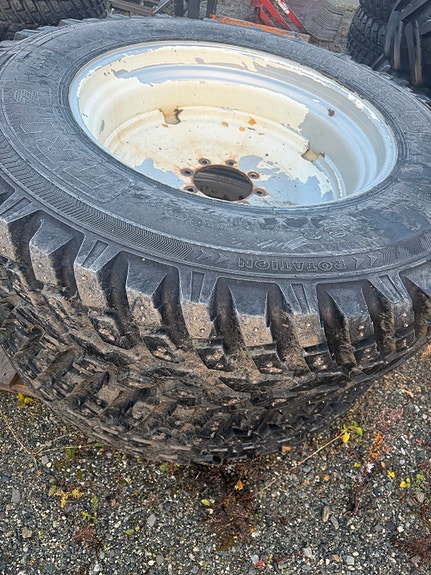 Nokian TRI 2 vinterhjulsett med pigg – Valtra N-serie, kr 47 000,-