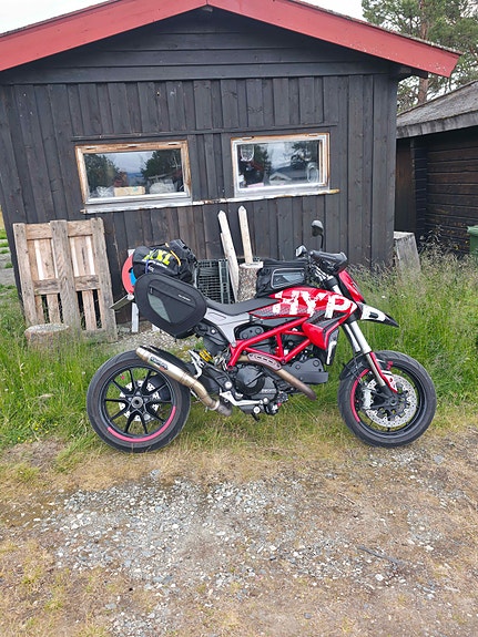 Ducati Hypermotard 6 of 8