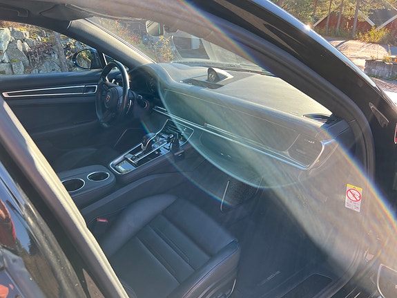 Porsche Panamera 4 11 of 21