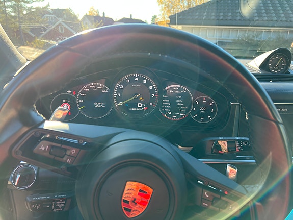 Porsche Panamera 4 14 of 21