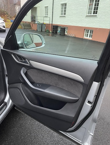 Audi Q3 16 of 22