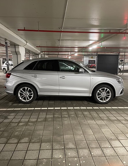 Audi Q3 3 of 22