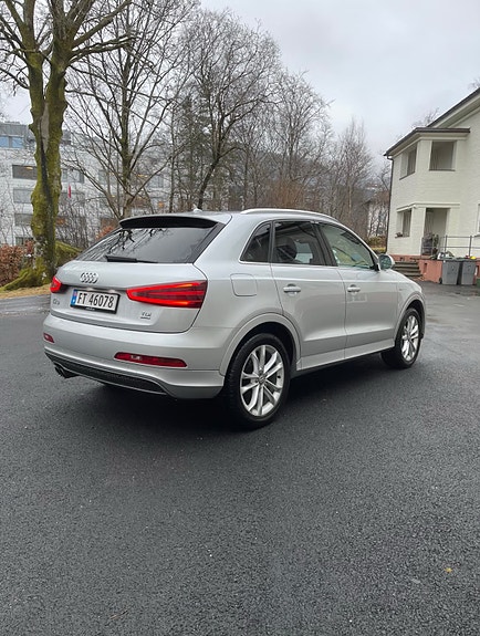 Audi Q3 6 of 22