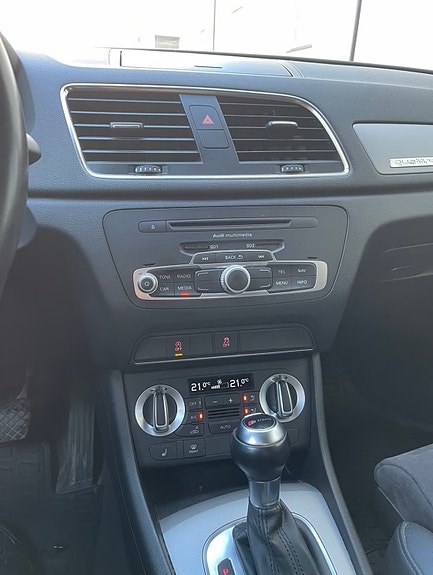 Audi Q3 14 of 22