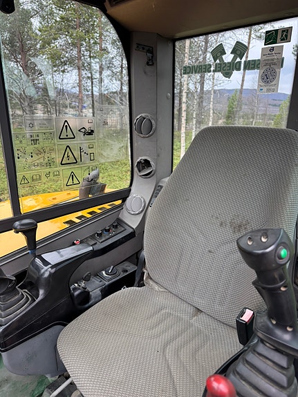 Volvo ECR58D 22 of 30