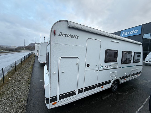 Dethleffs C-Joy 480 QLK Aircondition, mover, batteripakke, zipmarkise med vegger, fukttest, garanti, kun 212 cm bredde, 995 kg, sykkelstativ, 6 sengeplasser, røykfri 7 of 19