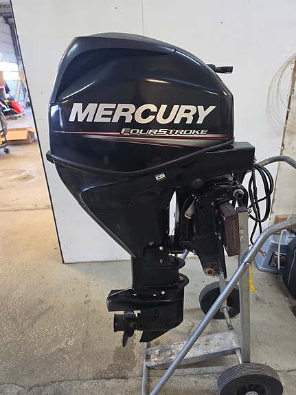 Mercury F30 2019mod el-start/powertrim 2 of 2