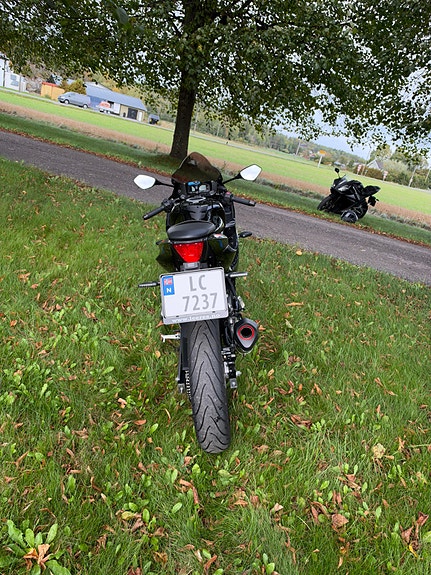 Suzuki GSX-R 125 5 of 9