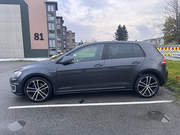 Volkswagen Golf VII