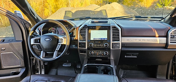Ford F-350 17 of 25
