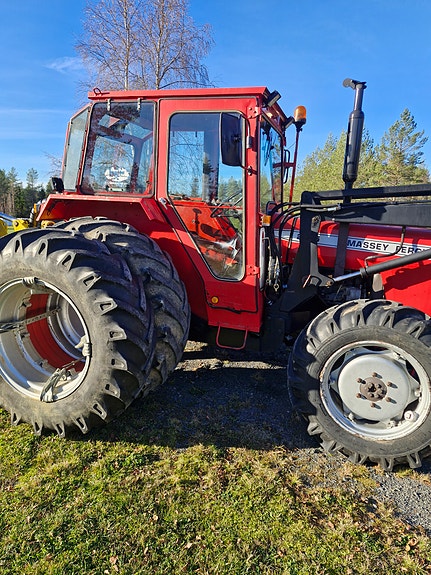 Massey Ferguson 265 2 of 12