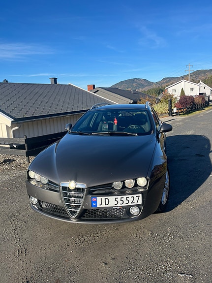 Alfa Romeo 159 2 of 24