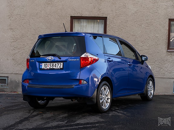 Toyota Verso-S 7 of 30
