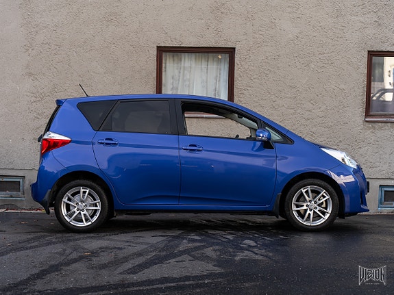 Toyota Verso-S 5 of 30