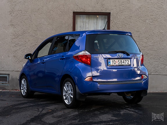 Toyota Verso-S 9 of 30