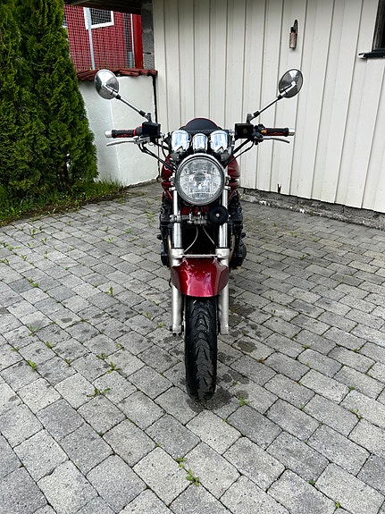 Suzuki GSF 1200 S Bandit 3 of 5