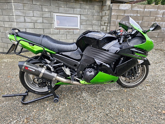 Kawasaki ZZR 1400 7 of 12