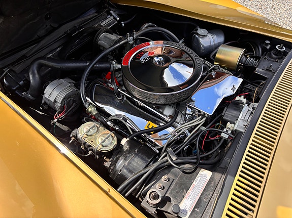 Chevrolet Corvette 19 of 28