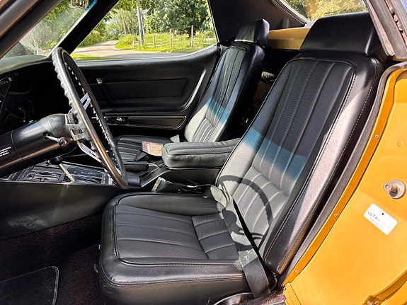 Chevrolet Corvette 9 of 28