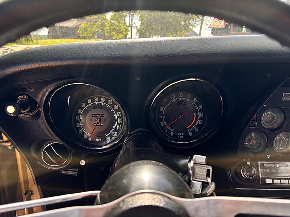 Chevrolet Corvette 13 of 28