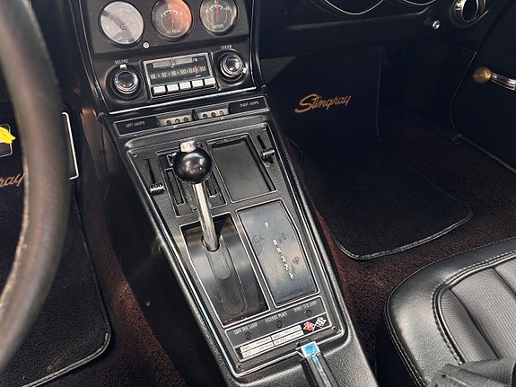 Chevrolet Corvette 15 of 28
