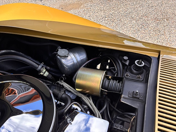 Chevrolet Corvette 22 of 28