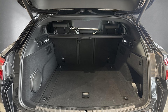 Alfa Romeo Stelvio 18 of 21