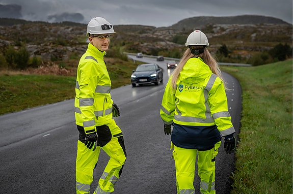 Vil du leie nokre av dei største vegprosjekta i Møre og Romsdal? Vi søker prosjektleiarar til spennande utbyggings- og rassikringsprosjekt i heile fylket. (foto: Tingh)