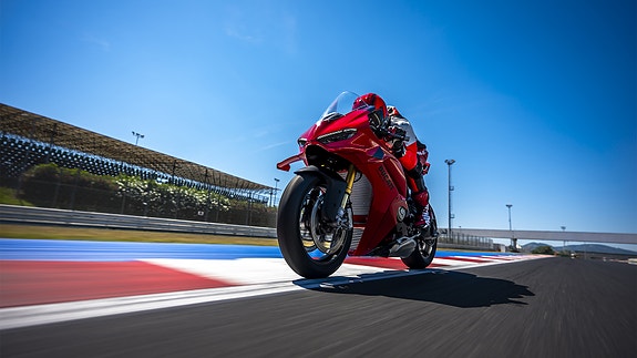 Ducati Panigale V4 / S - Ducati Factory Made - Skreddersy fra fabrikk! 3 of 8