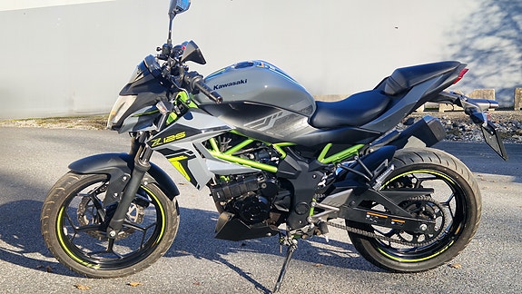 Kawasaki Z 125 2 of 17