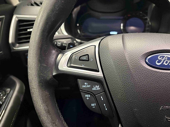 Ford S-MAX 11 of 30